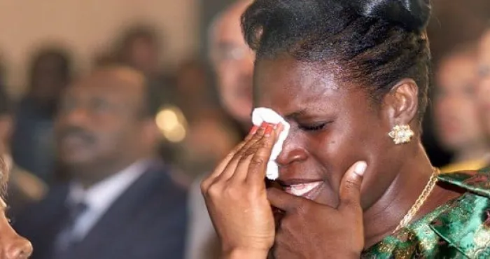 apres-laeroport-le-jeudi-17-juin-gbagbo-humilie-encore-simone